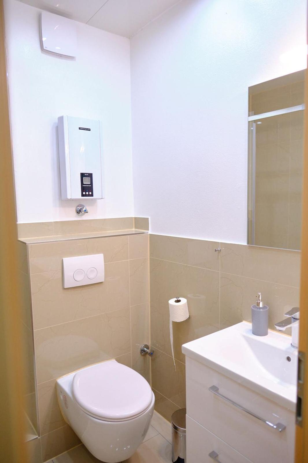 Primetime Suite Fuer 8+Kueche/Wifi Essen Zewnętrze zdjęcie
