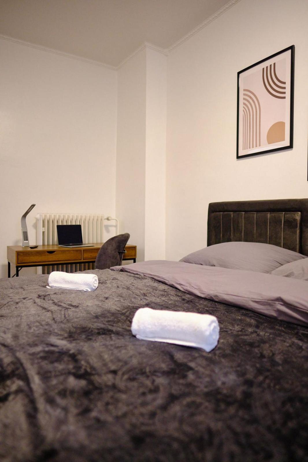Primetime Suite Fuer 8+Kueche/Wifi Essen Zewnętrze zdjęcie