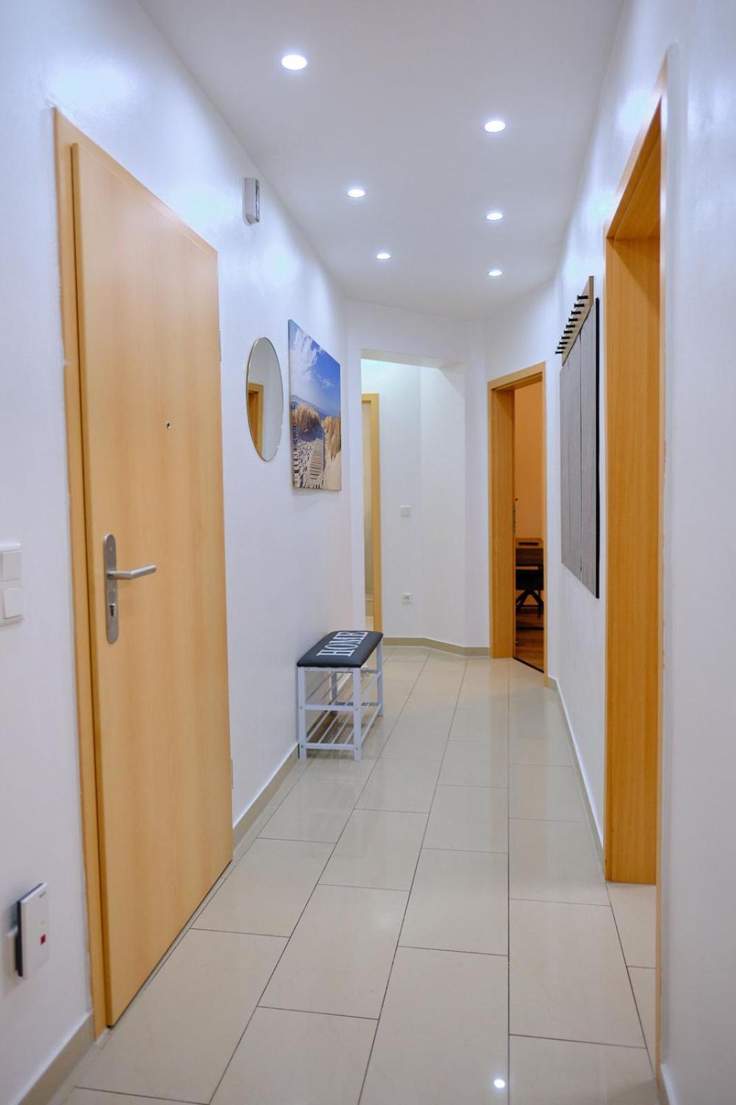 Primetime Suite Fuer 8+Kueche/Wifi Essen Zewnętrze zdjęcie